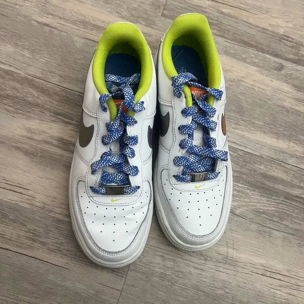 Nike Air Force 1 LV8 (GS) White Sneakers Sz 4.5 Y
